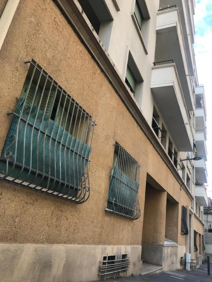 4 Personnes Appart 60 M2 Terrasse 35M2 Sejour Sud 2 Vraies Chambres Gare Saint-Charles Universite Marseille Luaran gambar