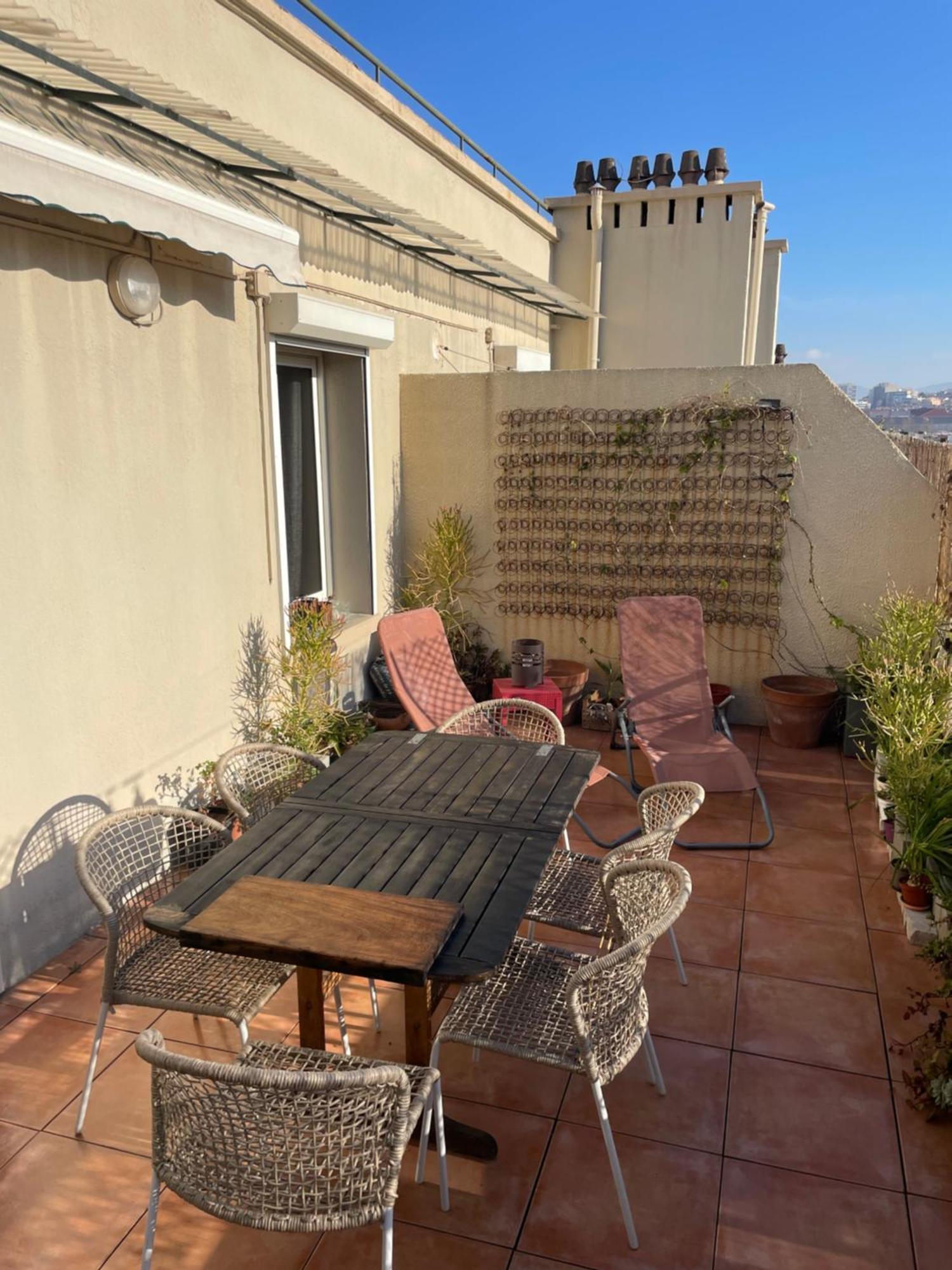 4 Personnes Appart 60 M2 Terrasse 35M2 Sejour Sud 2 Vraies Chambres Gare Saint-Charles Universite Marseille Luaran gambar
