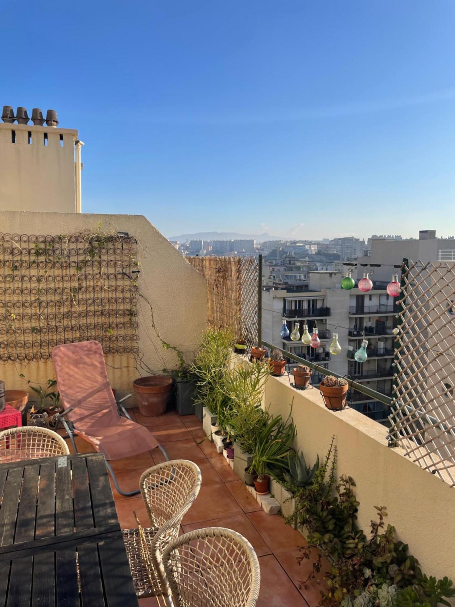4 Personnes Appart 60 M2 Terrasse 35M2 Sejour Sud 2 Vraies Chambres Gare Saint-Charles Universite Marseille Luaran gambar