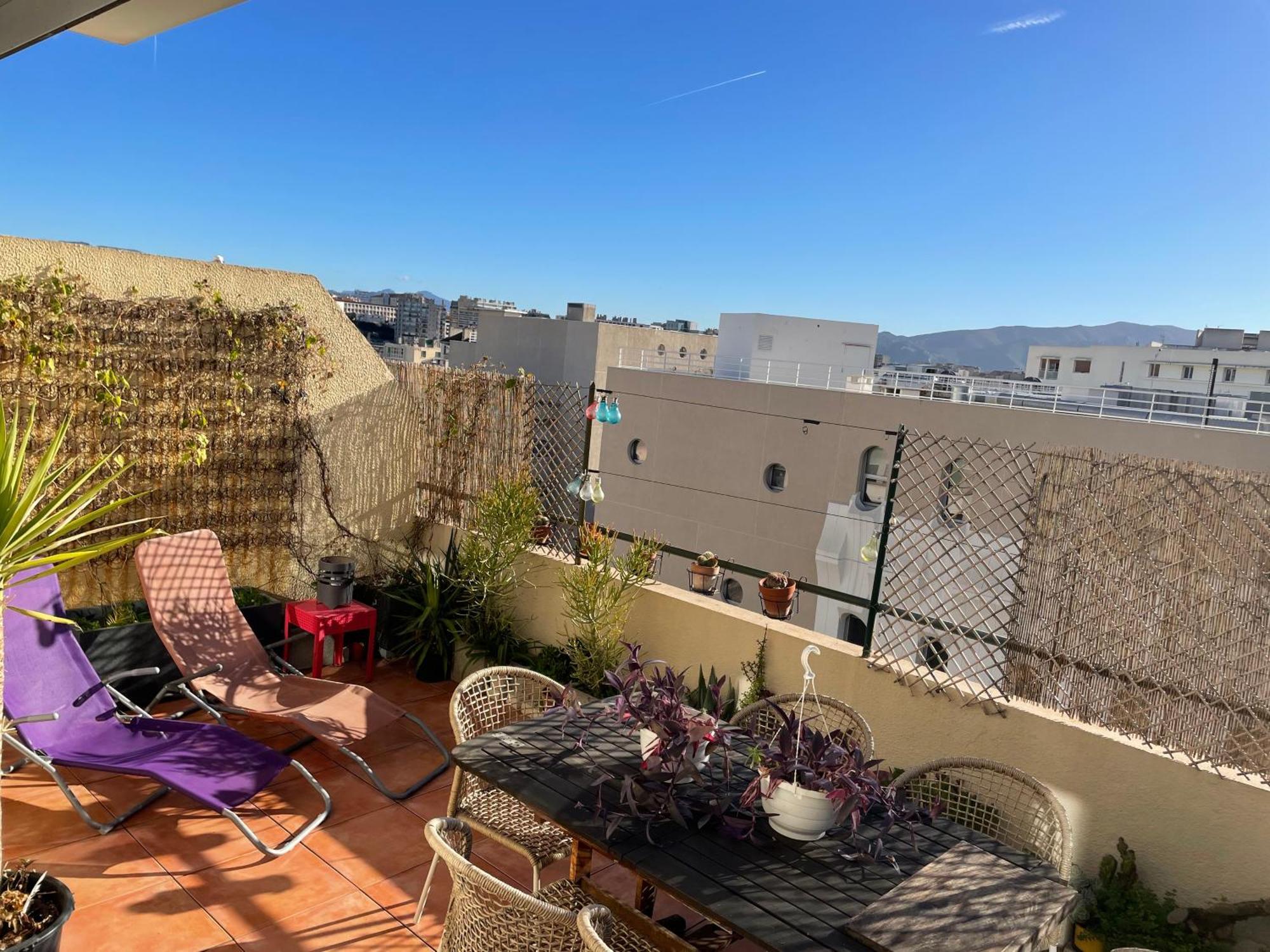 4 Personnes Appart 60 M2 Terrasse 35M2 Sejour Sud 2 Vraies Chambres Gare Saint-Charles Universite Marseille Luaran gambar